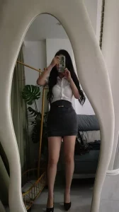 [原创] 御姐刚下班就穿工作服出来约会